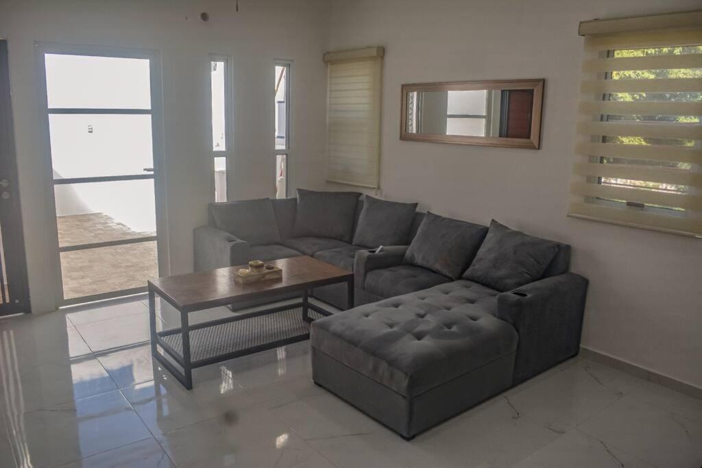 Casa Paloma 2 En Segunda Planta Cerca De Aeropuerto Y Centro Comercial Chetumal Exterior photo